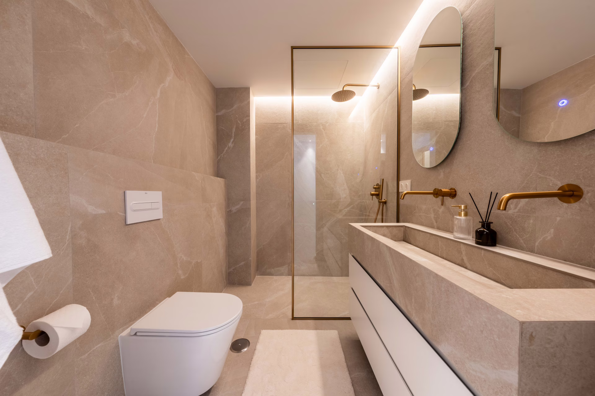 13174d79-8686-4d51-9fd3-76234c1f9125