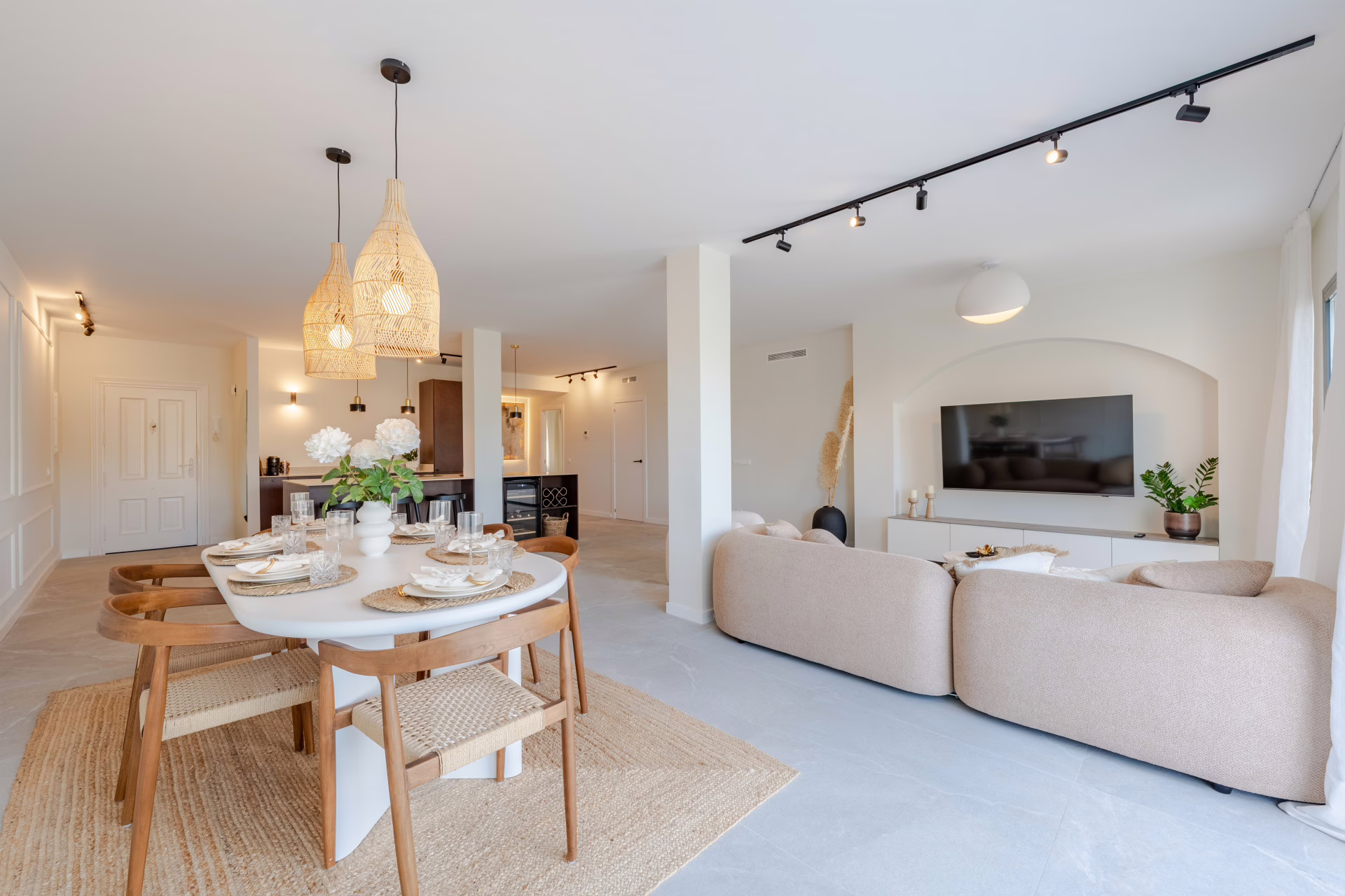 44e1fdf5-d6cd-4cb4-9342-ceb4e5fae6be