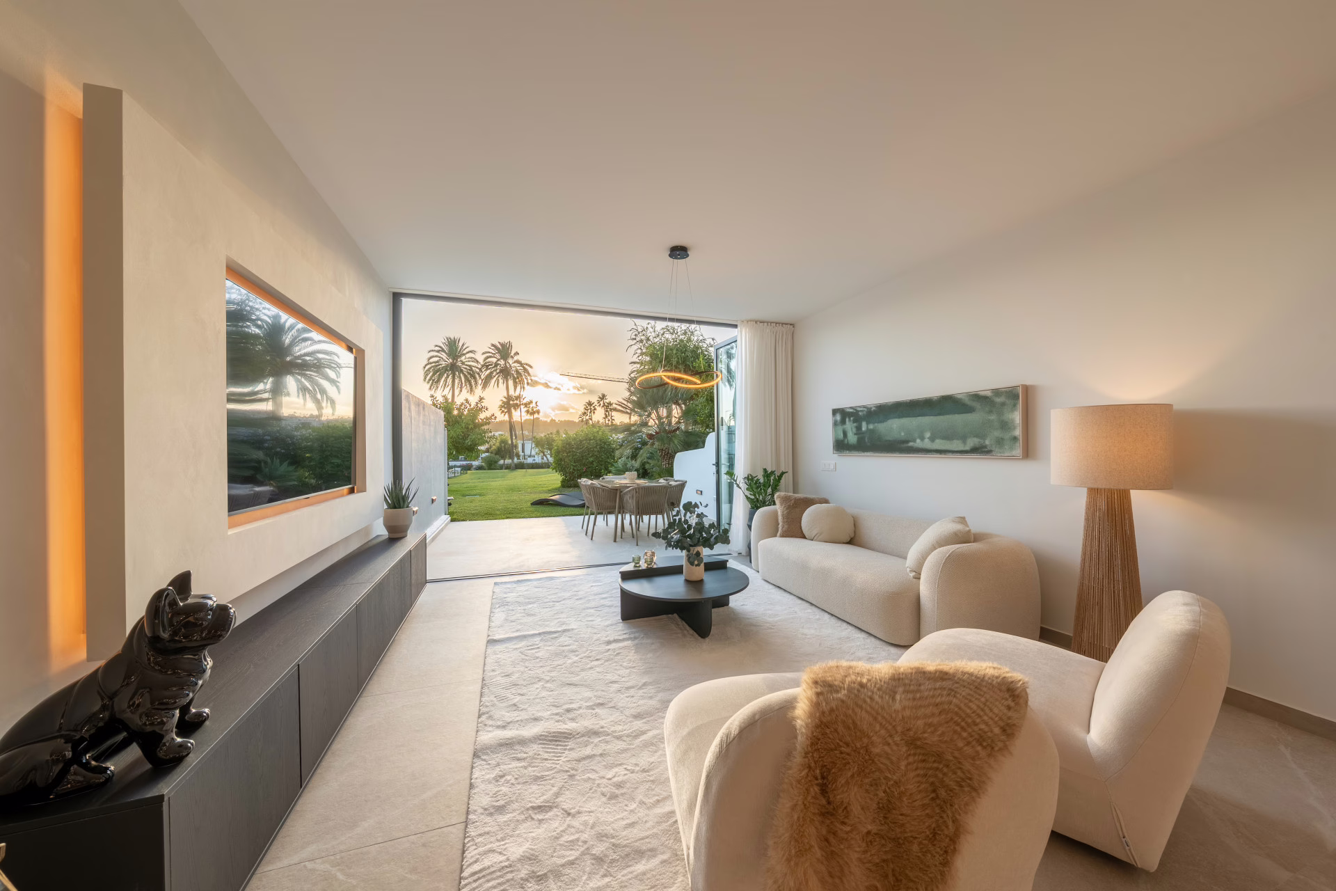 51b97e58-27c3-45d9-a9eb-a52cb069e9a3