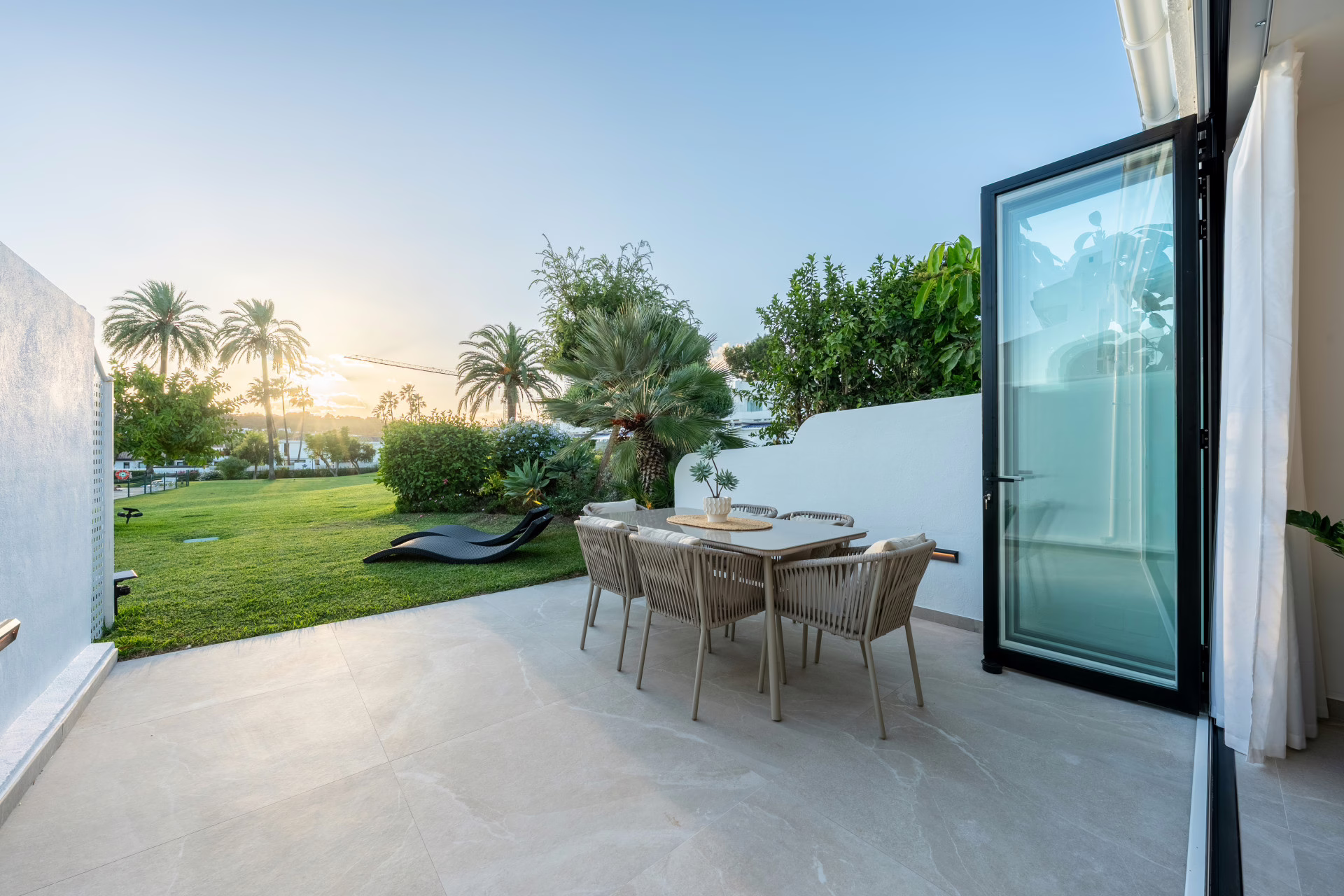 885dac60-438d-4431-8591-66a104f9e54d