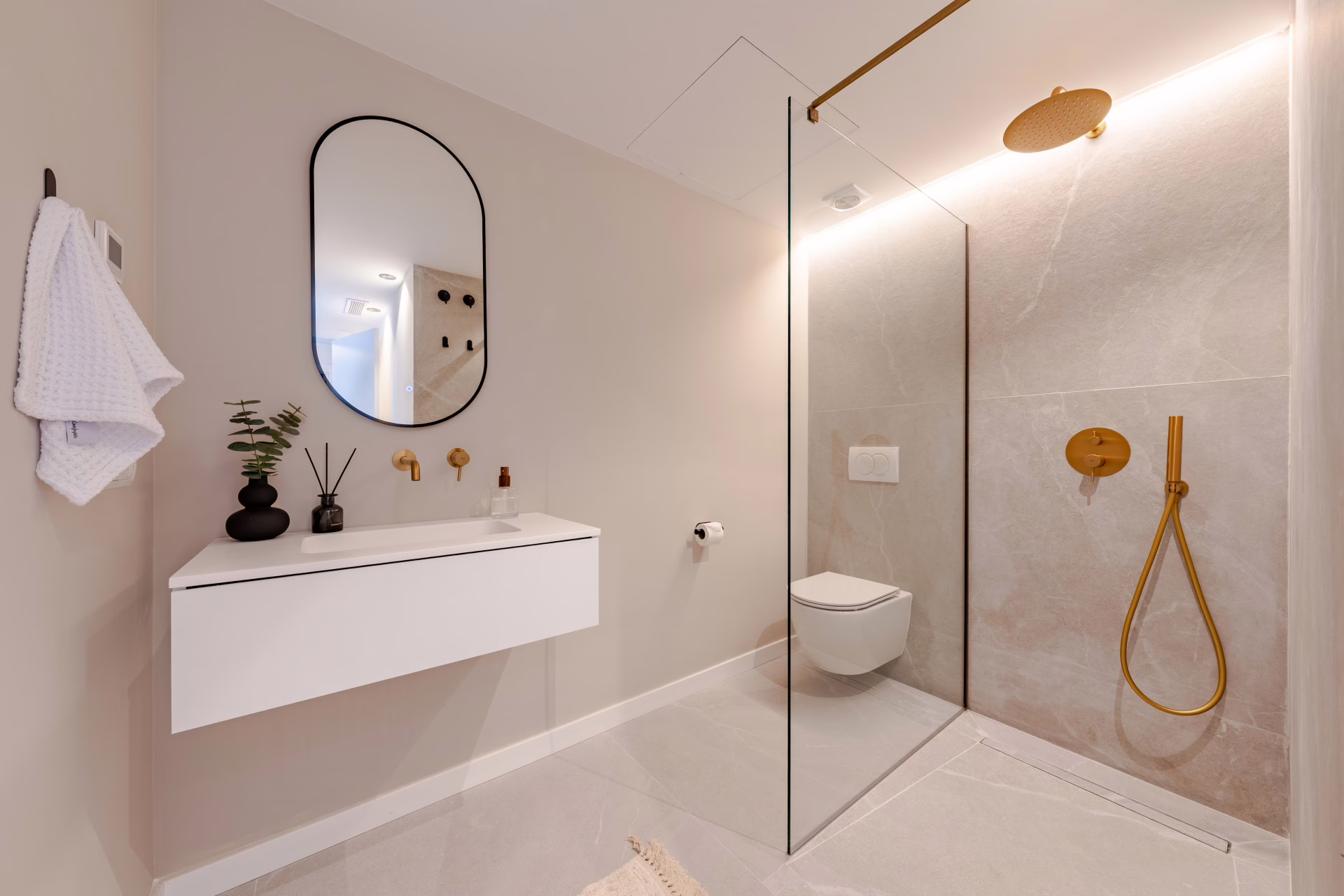 a750f1ec-f46a-4437-80a3-6d4a3a22cb70