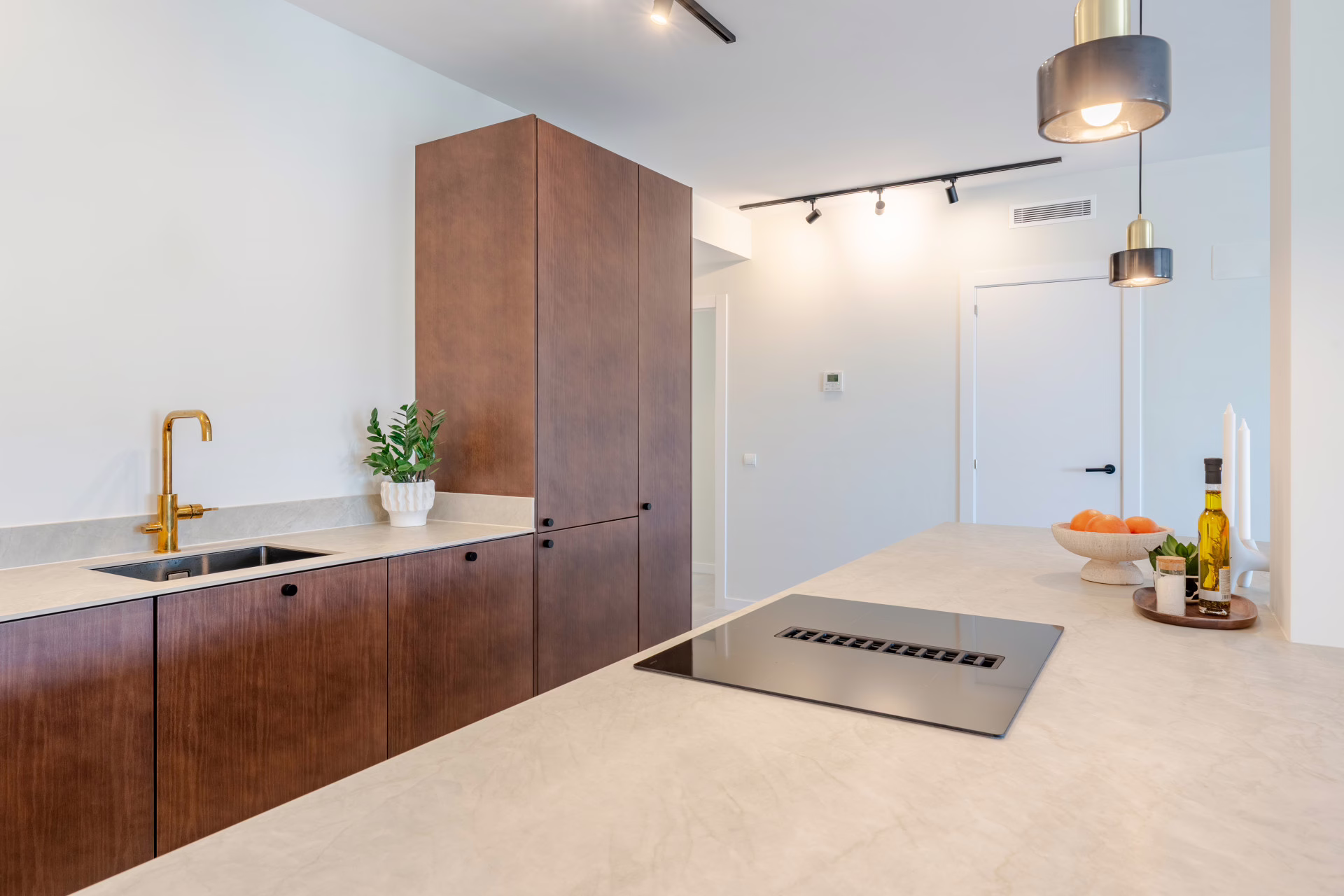 aa9c8c25-0810-4b2d-b7e7-9c6d07aac3aa