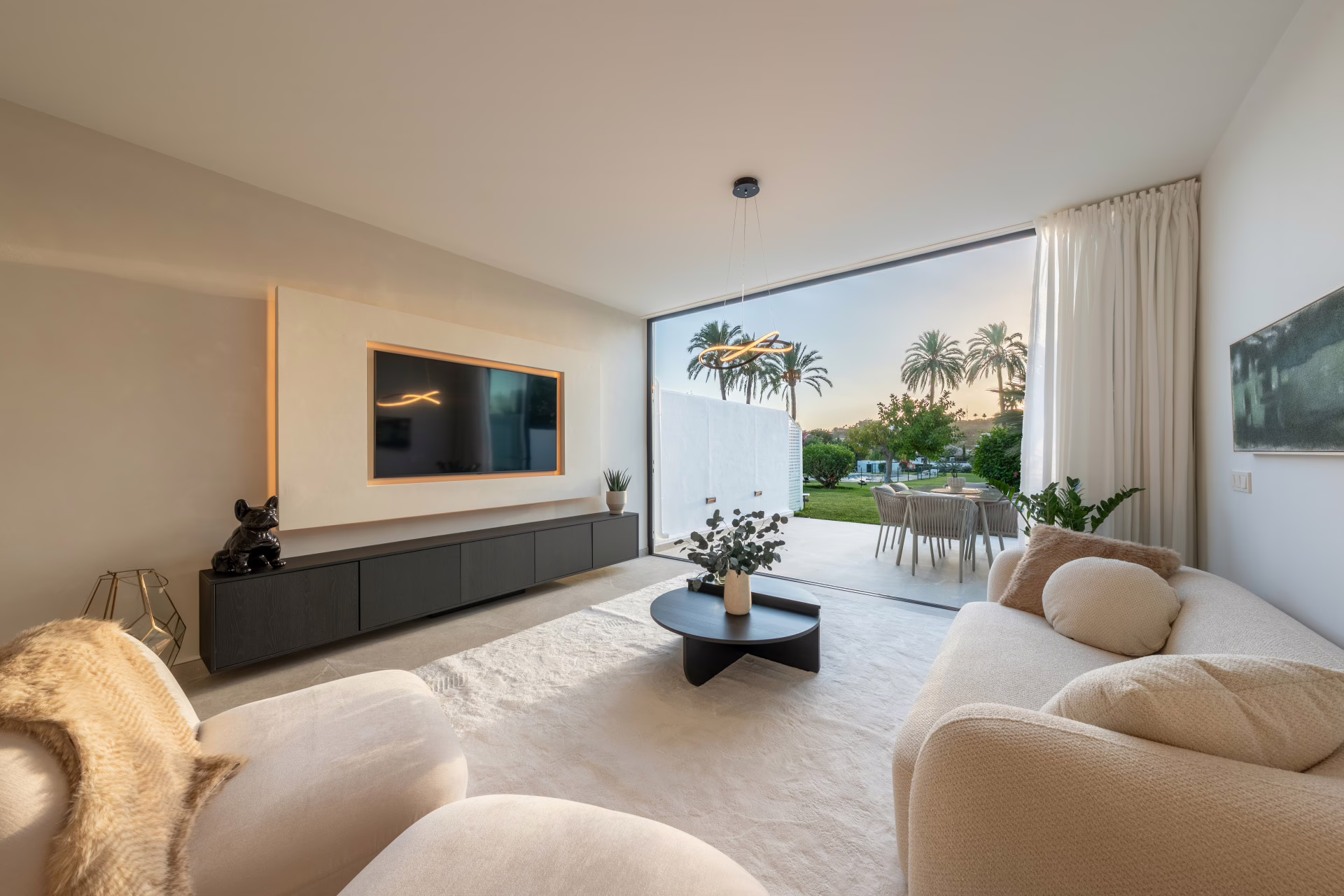 d50ffbe9-7b19-4ad6-b638-4ba770964d4f