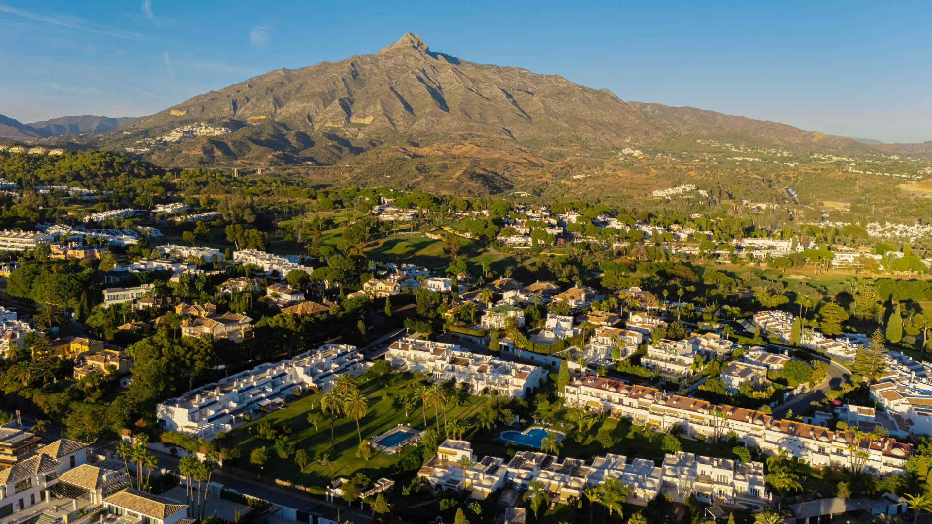 eff33f28-4793-46dc-b6b6-29083e6a5bdf